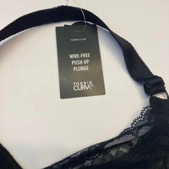Torrid Curve Dream Wire Free Push Up Plunge Lace Bra Plus Size 44DD Black NEW - Picture 5 of 11